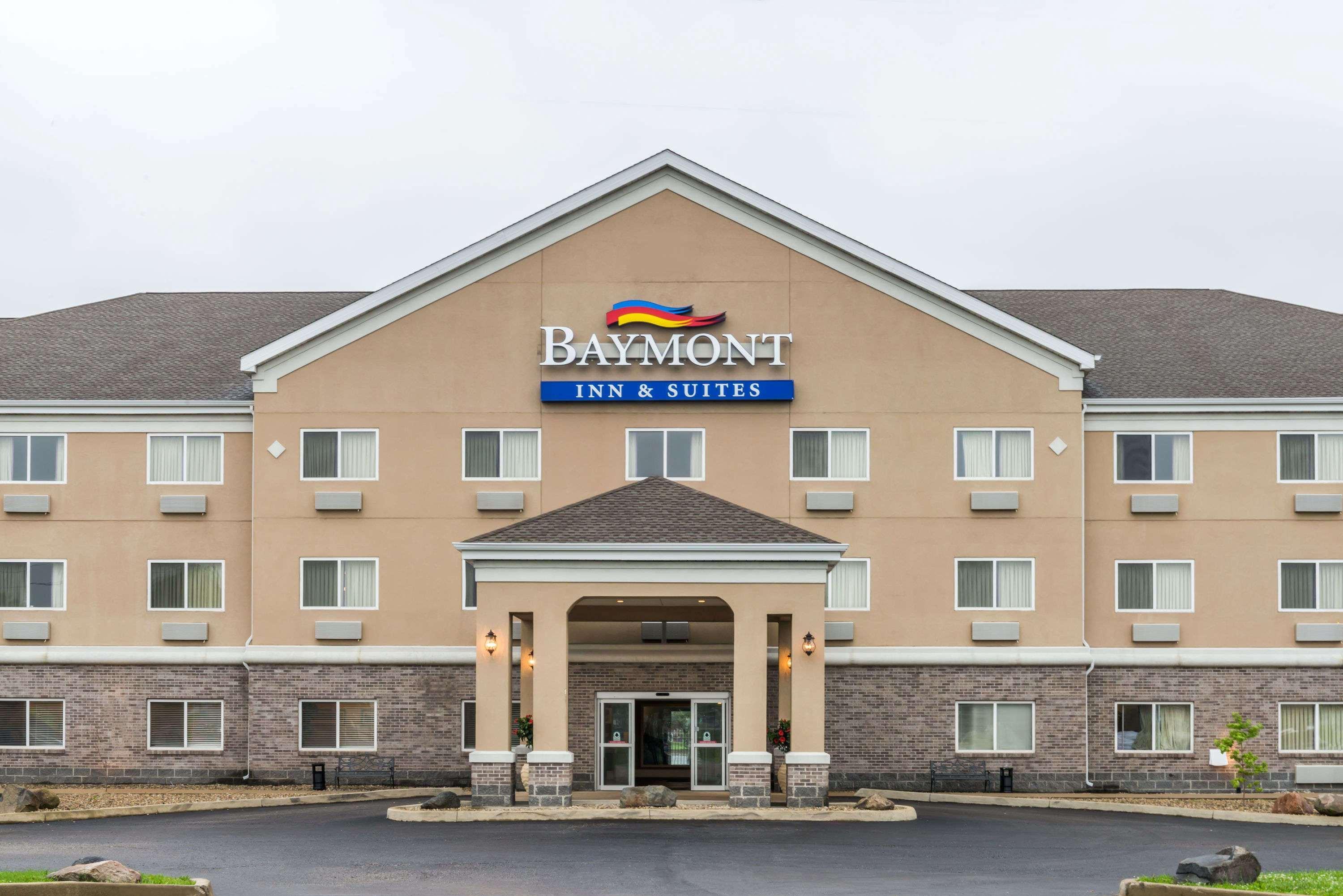 Baymont By Wyndham Indianapolis Northeast Hotel Exterior photo